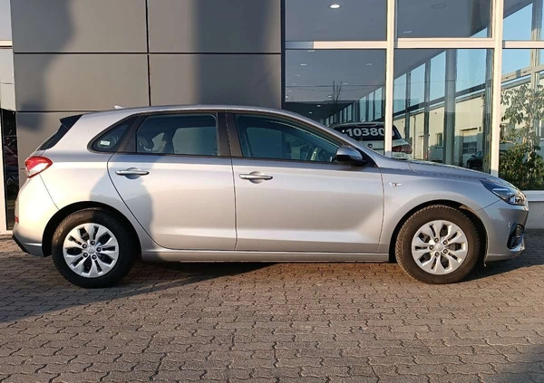 Hyundai I30 cena 72900 przebieg: 14725, rok produkcji 2022 z Swarzędz małe 211